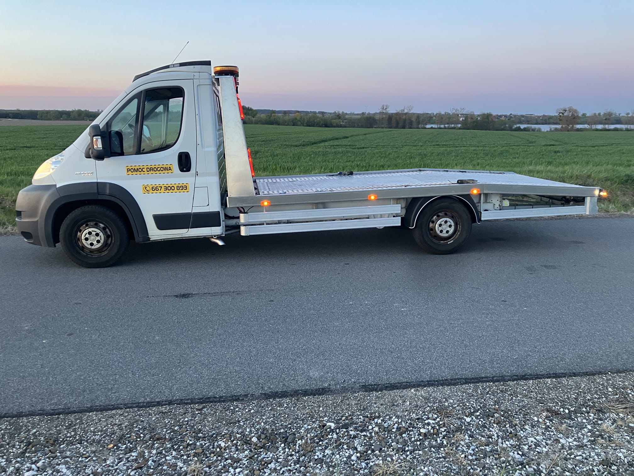 Autolaweta Paweł Kaczmarek do pomocy drogowej oraz transportu samochodów, maszyn rolniczych i budowlanych w Żninie, na trasie S5 oraz w województwie kujawsko-pomorskim i wielkopolskim